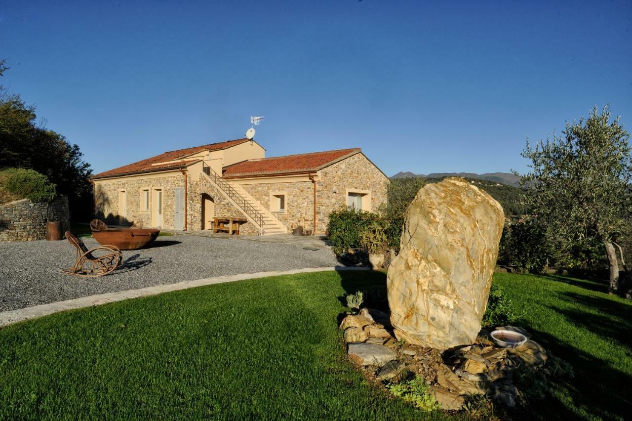 Almablanca Bed & Breakfast Garlenda Exterior photo